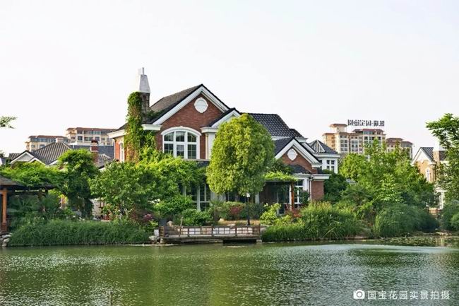 生活在有湖的地方，是對人生的浪漫私藏